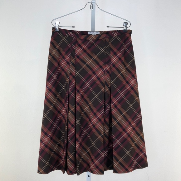 Pendleton Dresses & Skirts - Pendleton 100% Wool Brown Plaid Pleated Skirt